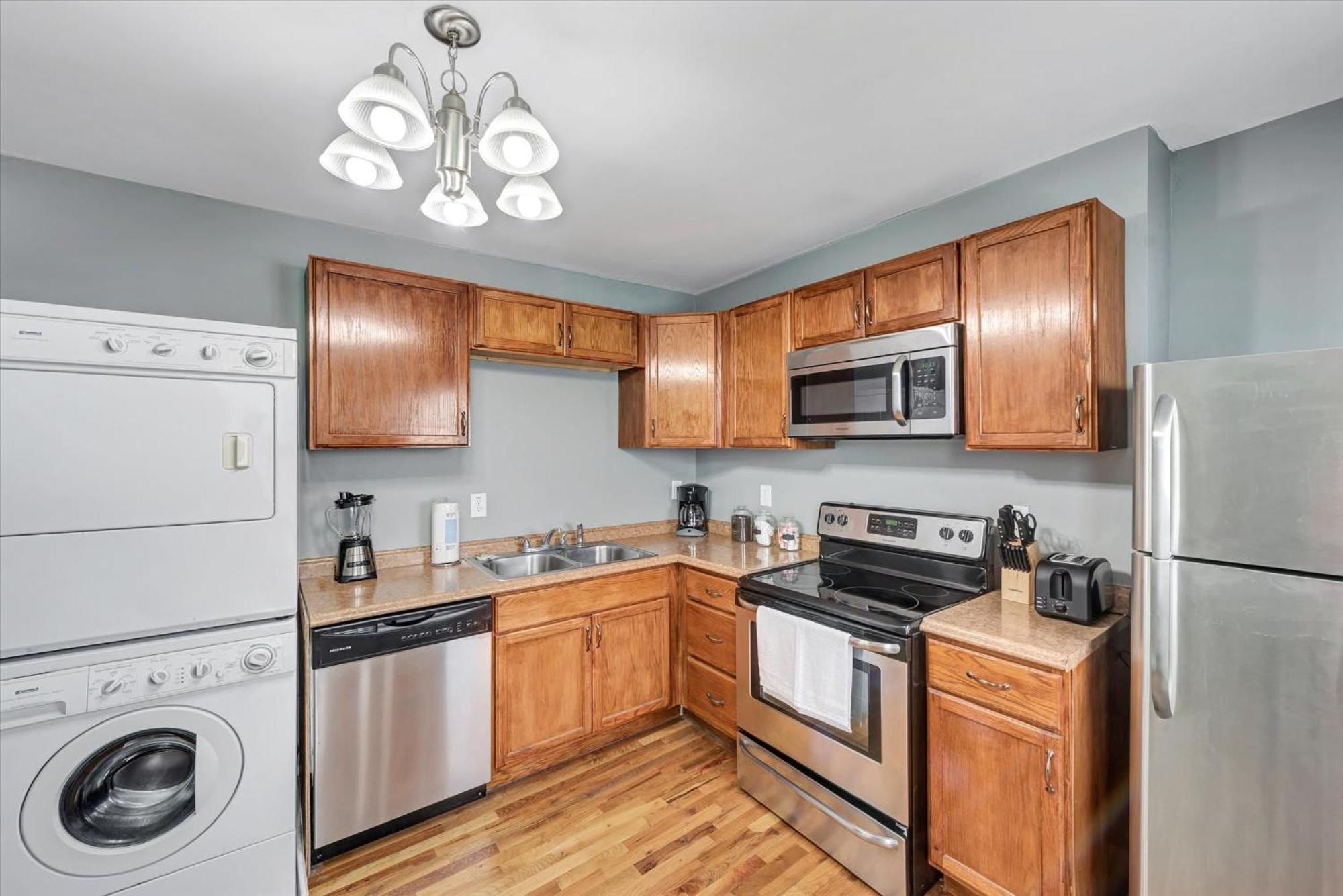 Historic St Louis Community Living With 4 Queen Beds Clifton Heights Exterior photo